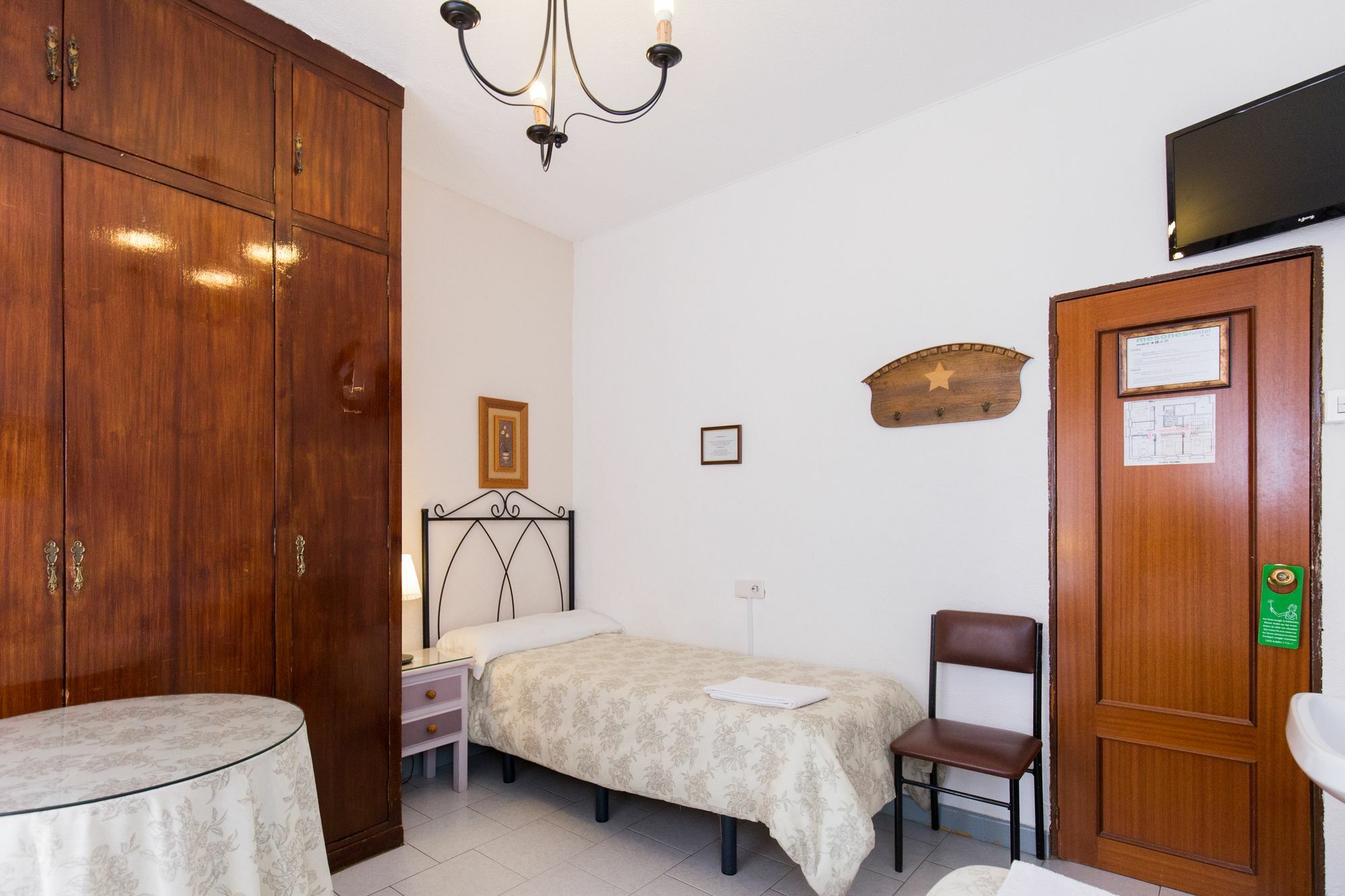 Pension Mesones Granada Exterior foto